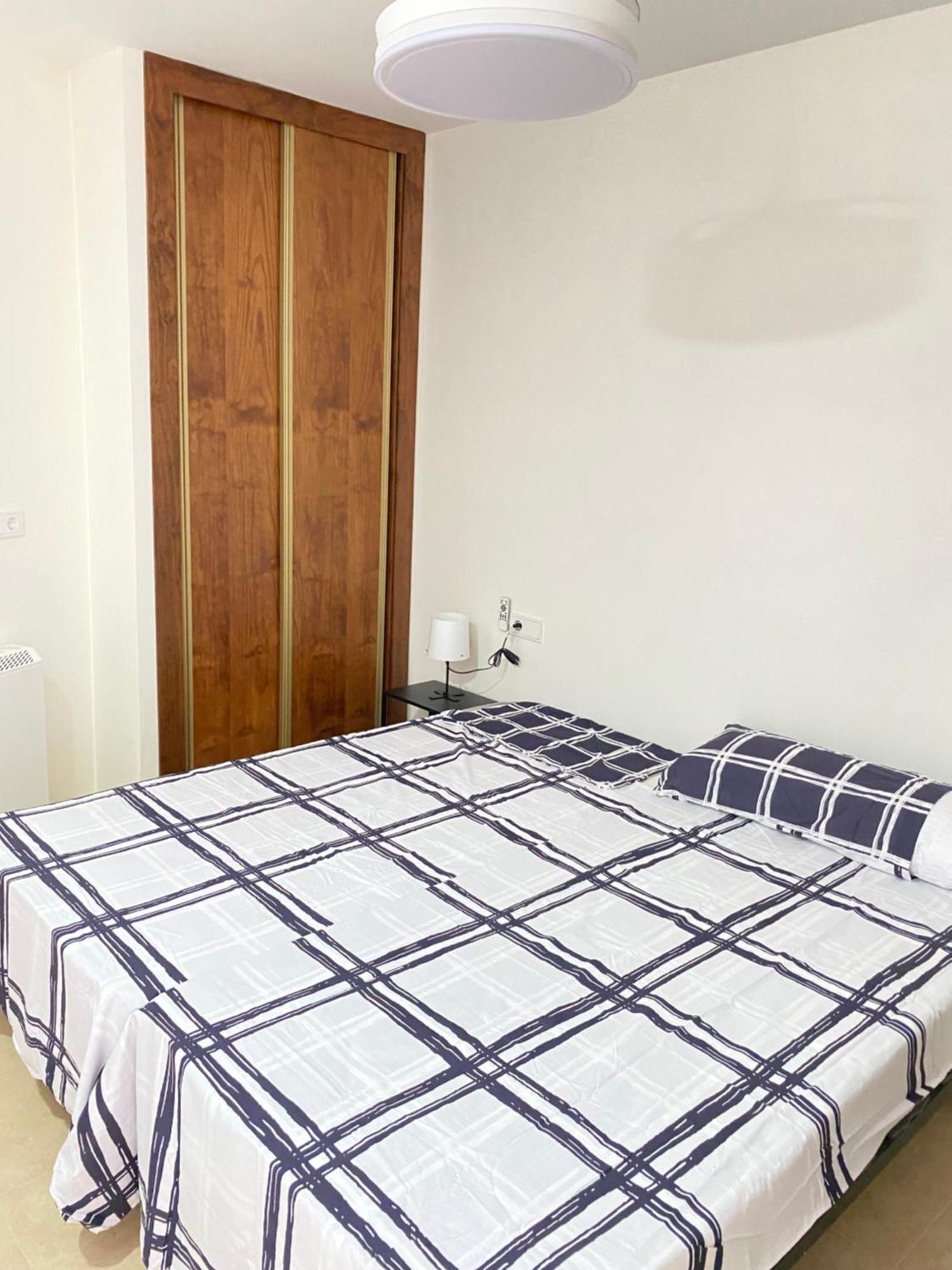 Apartamentos Penaflor Гуадикс Екстериор снимка