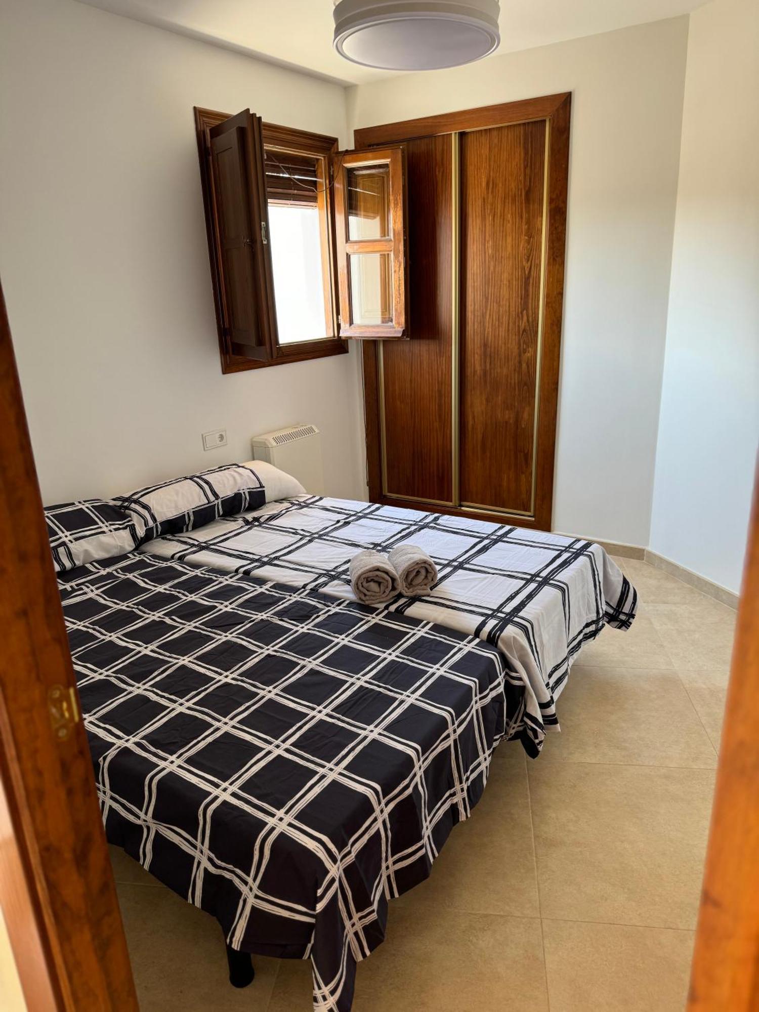 Apartamentos Penaflor Гуадикс Екстериор снимка