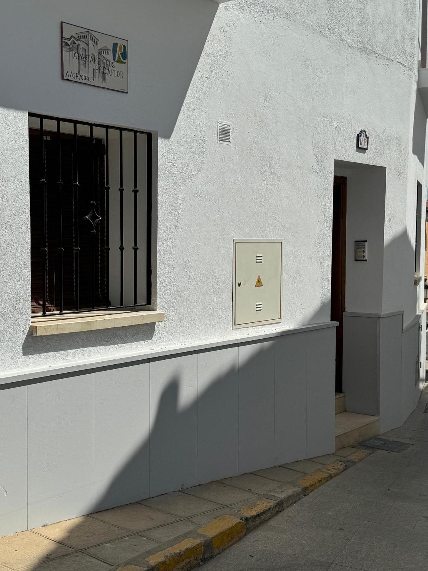 Apartamentos Penaflor Гуадикс Екстериор снимка